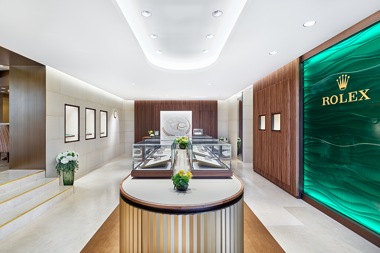Discover our luxury Rolex showroom - Clarkson Jewelers