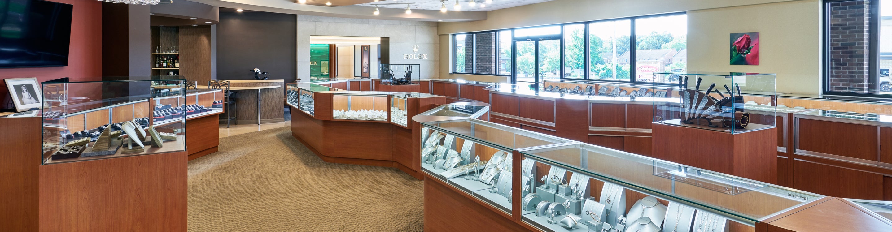 Discover our luxury Rolex showroom - Clarkson Jewelers