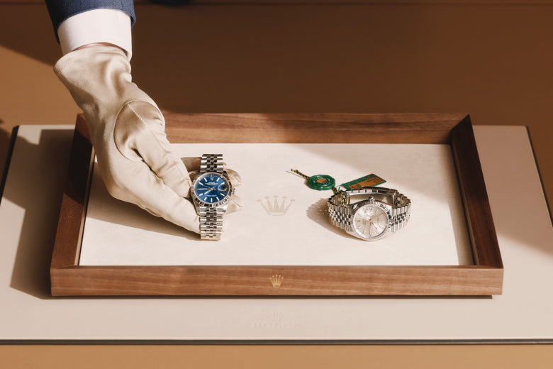 Rolex Rolex Submariner Date desk clock 80 mm, stainless steel C909010LN-0001 in , C909010LN-0001 - Clarkson Jewelers
